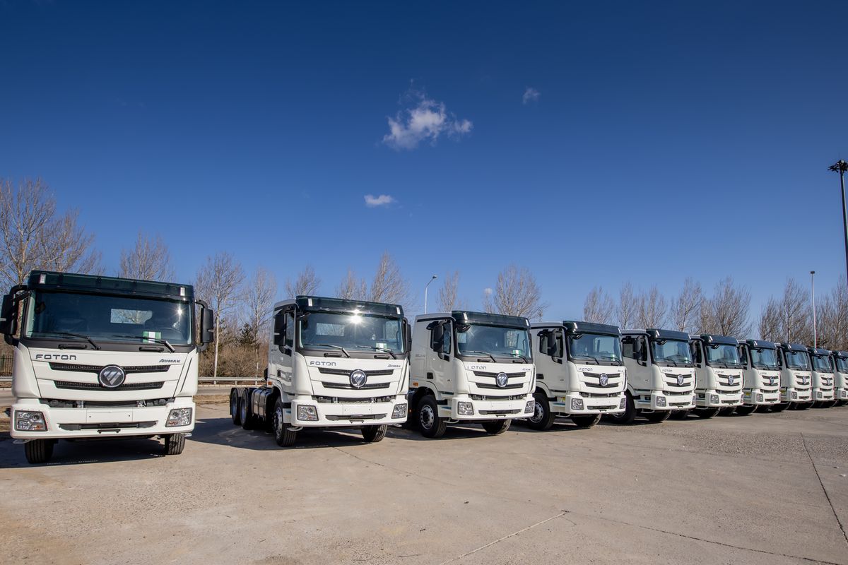 Nigeria — 400 customized tractors delivered — 3