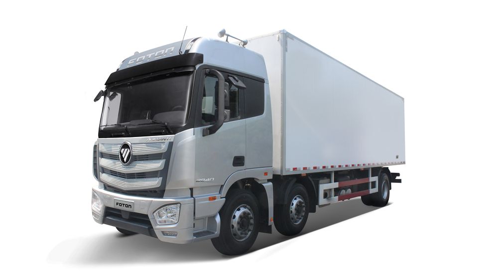 AUMAN R (EST) 6×4 Tractor — 3