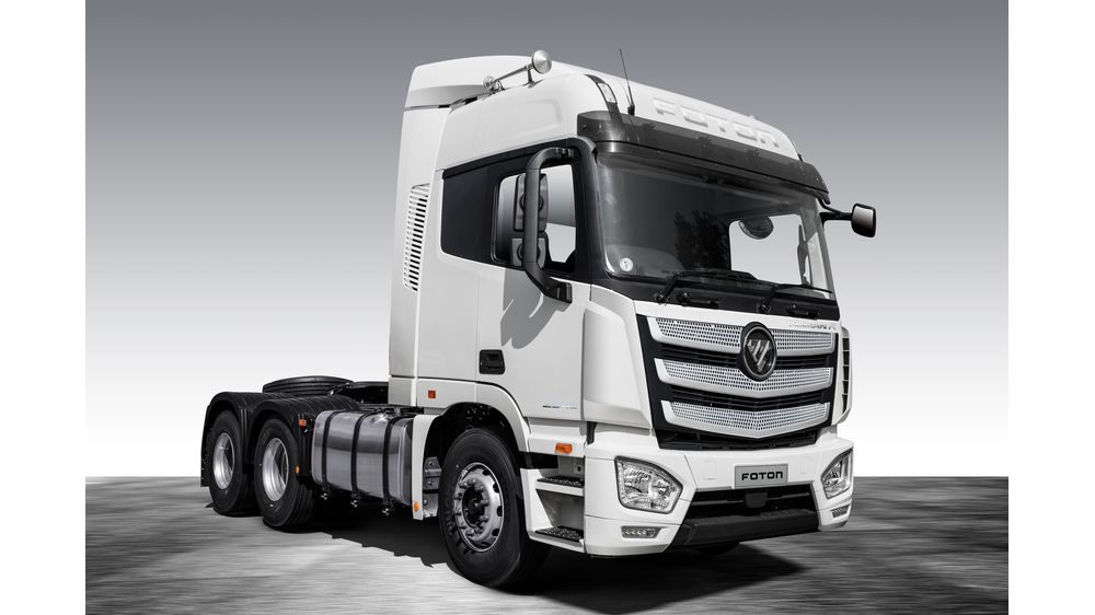 AUMAN R (EST) 6×4 Tractor — 4