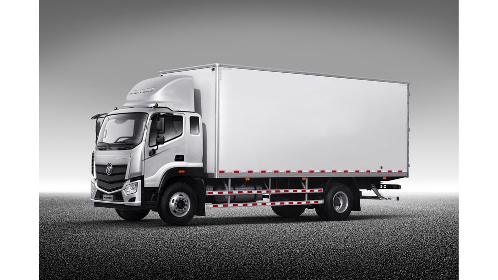 AUMAN EST-M 4×2 Cargo Truck — 4