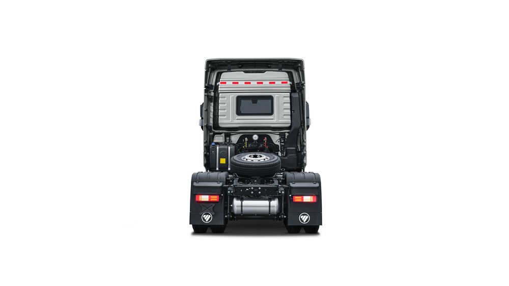 AUMAN GALAXY 6×4 Tractor — 7
